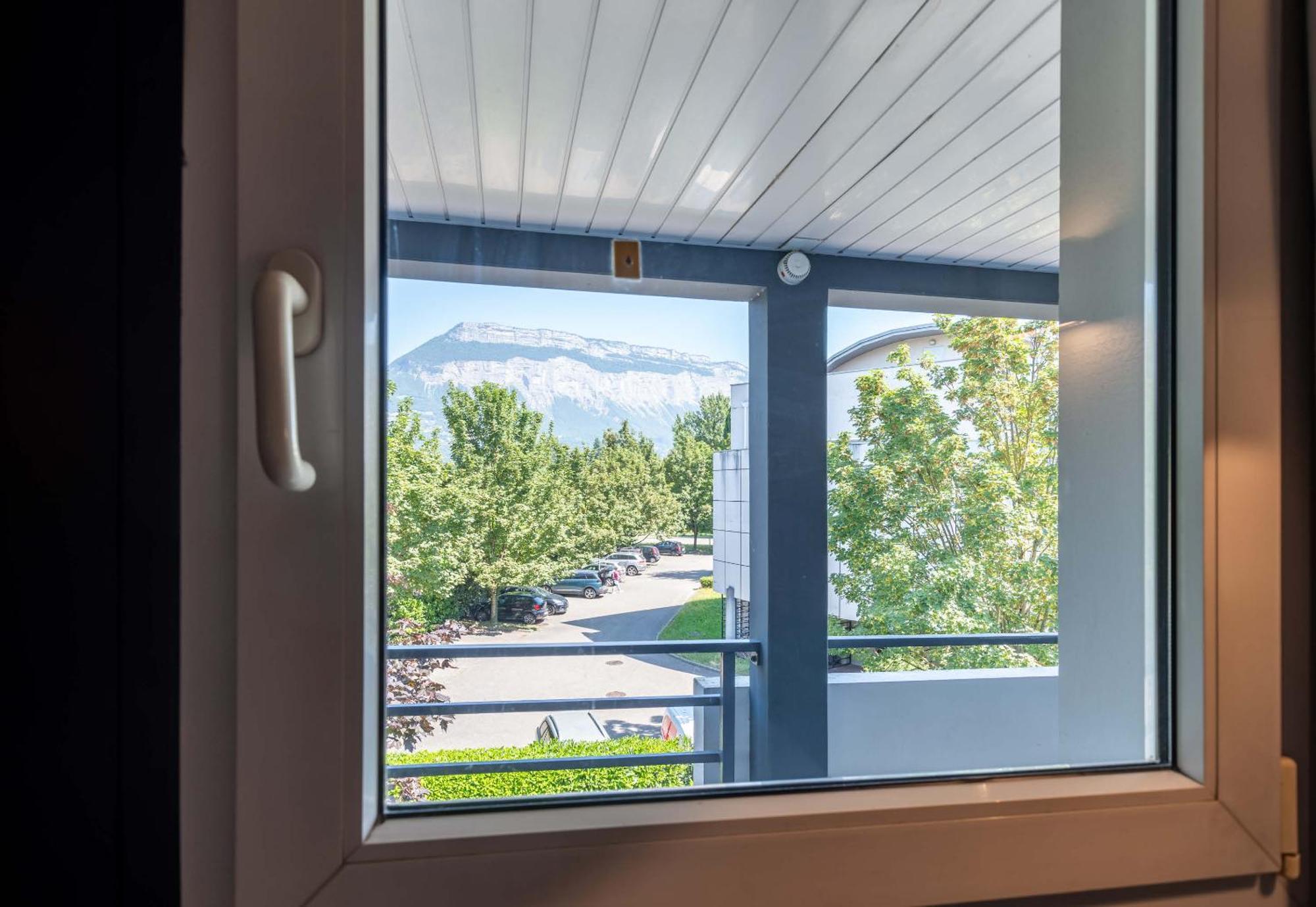 B&B Hotel Grenoble Universite 1 Gières Екстериор снимка