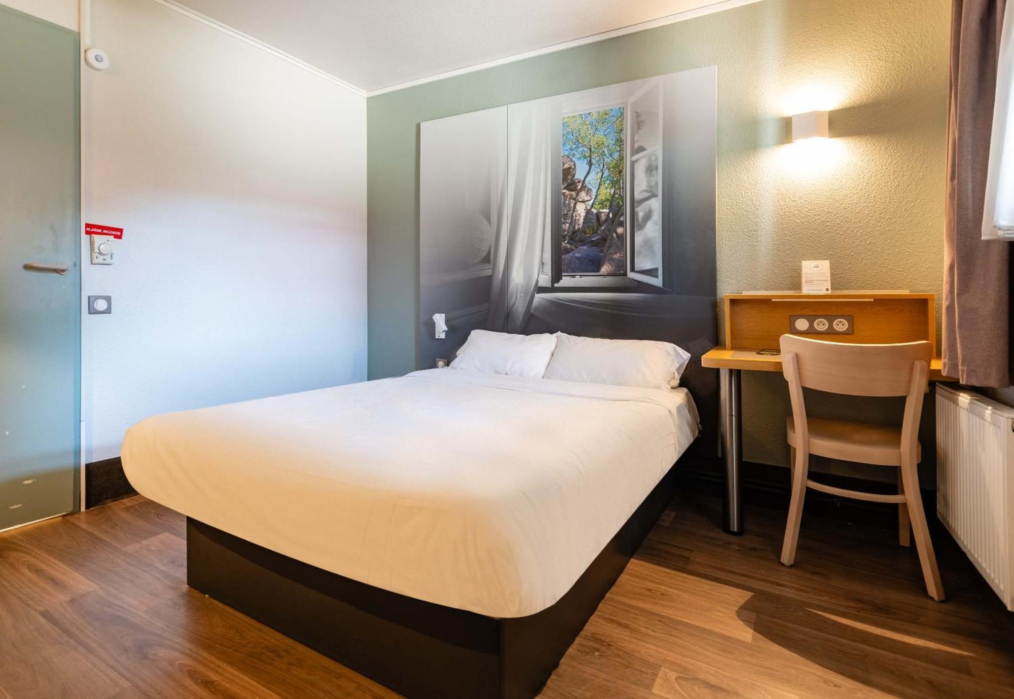 B&B Hotel Grenoble Universite 1 Gières Екстериор снимка