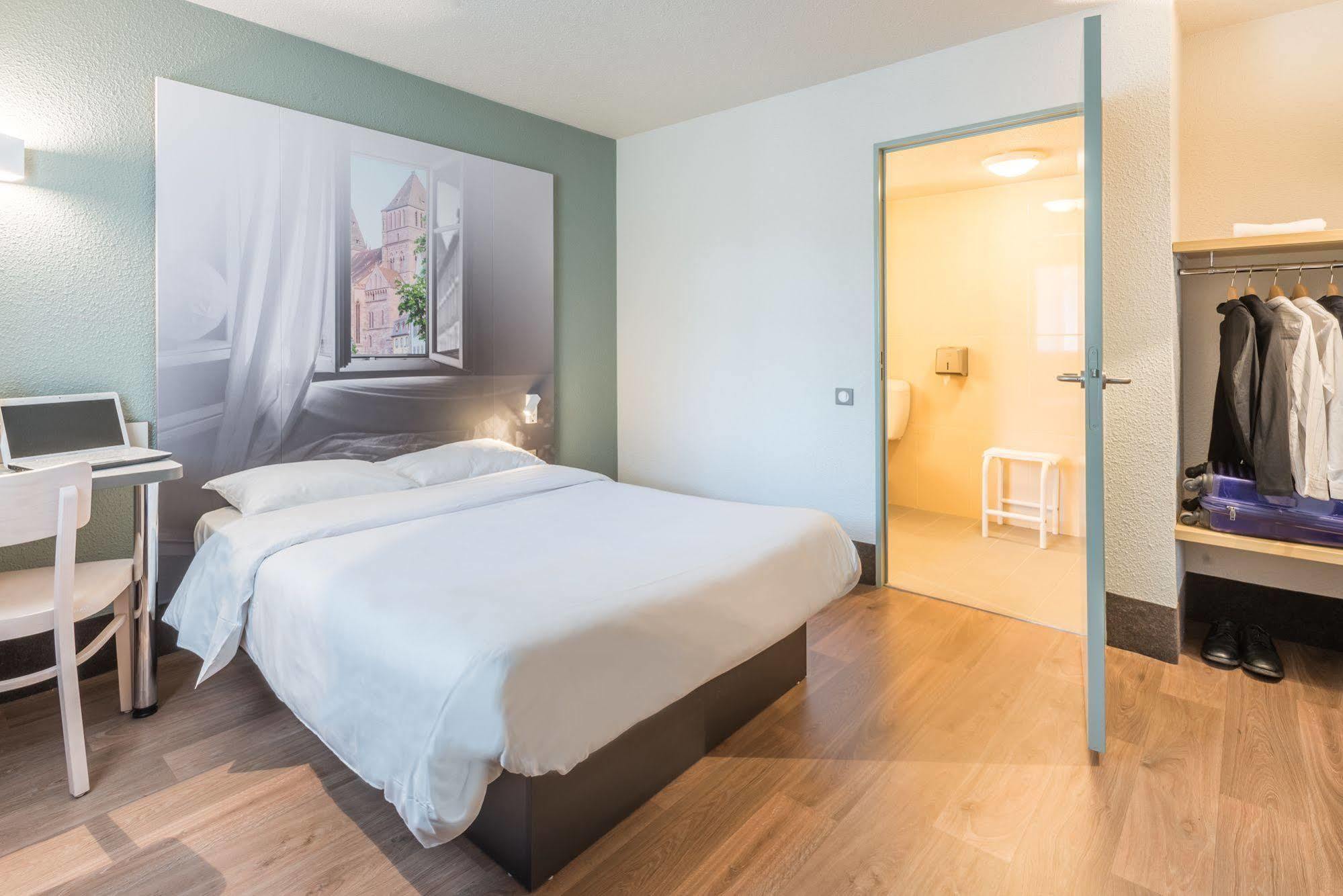 B&B Hotel Grenoble Universite 1 Gières Екстериор снимка