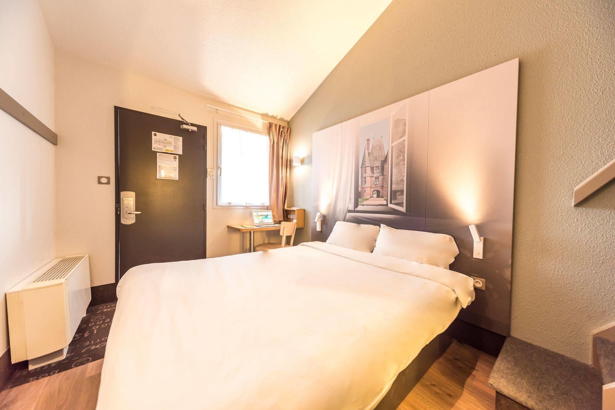 B&B Hotel Grenoble Universite 1 Gières Екстериор снимка