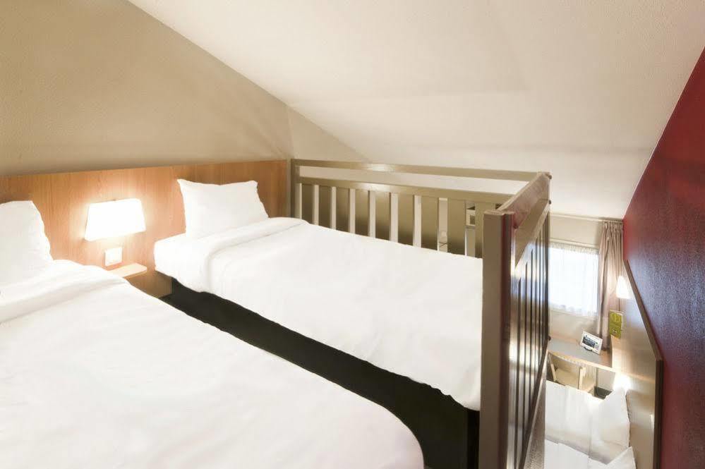 B&B Hotel Grenoble Universite 1 Gières Екстериор снимка
